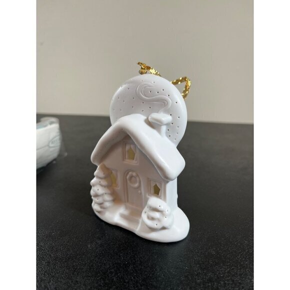 Vintage 1994 Hallmark Christmas Lights Collection Home for the Holidays Ornament - Picture 7 of 9